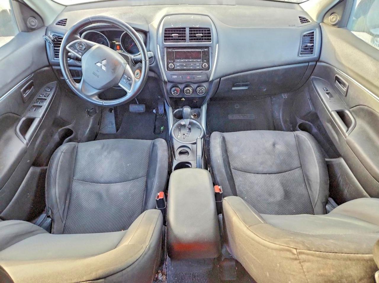 2014 MITSUBISHI OUTLANDER SPORT ES photo 8