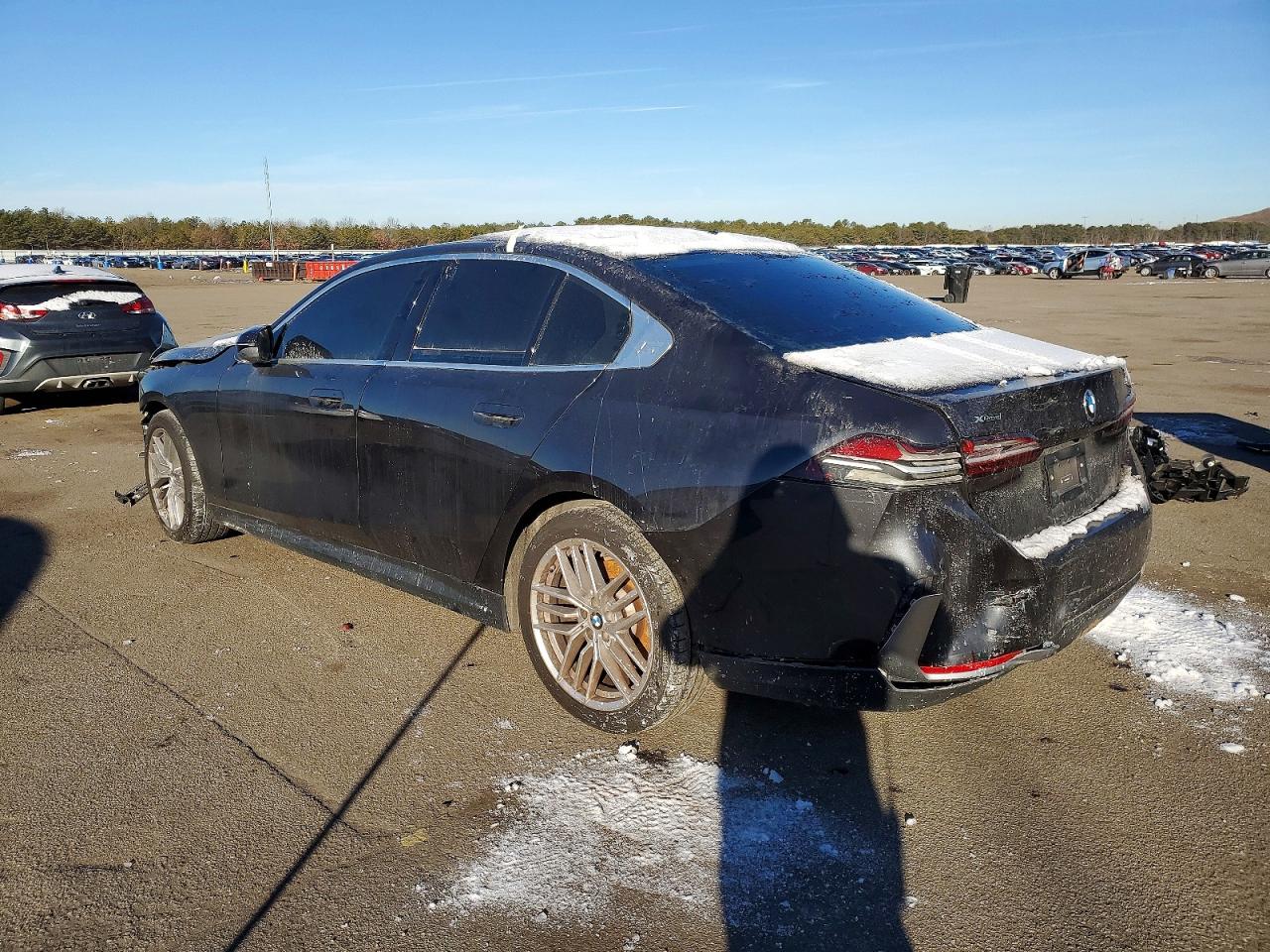 2024 BMW 530 XI photo 4