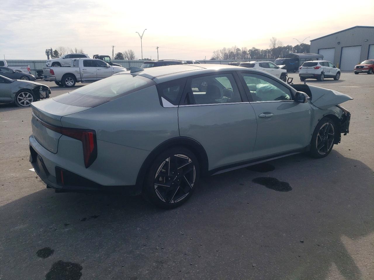 2025 KIA K4 GT-LINE photo 3