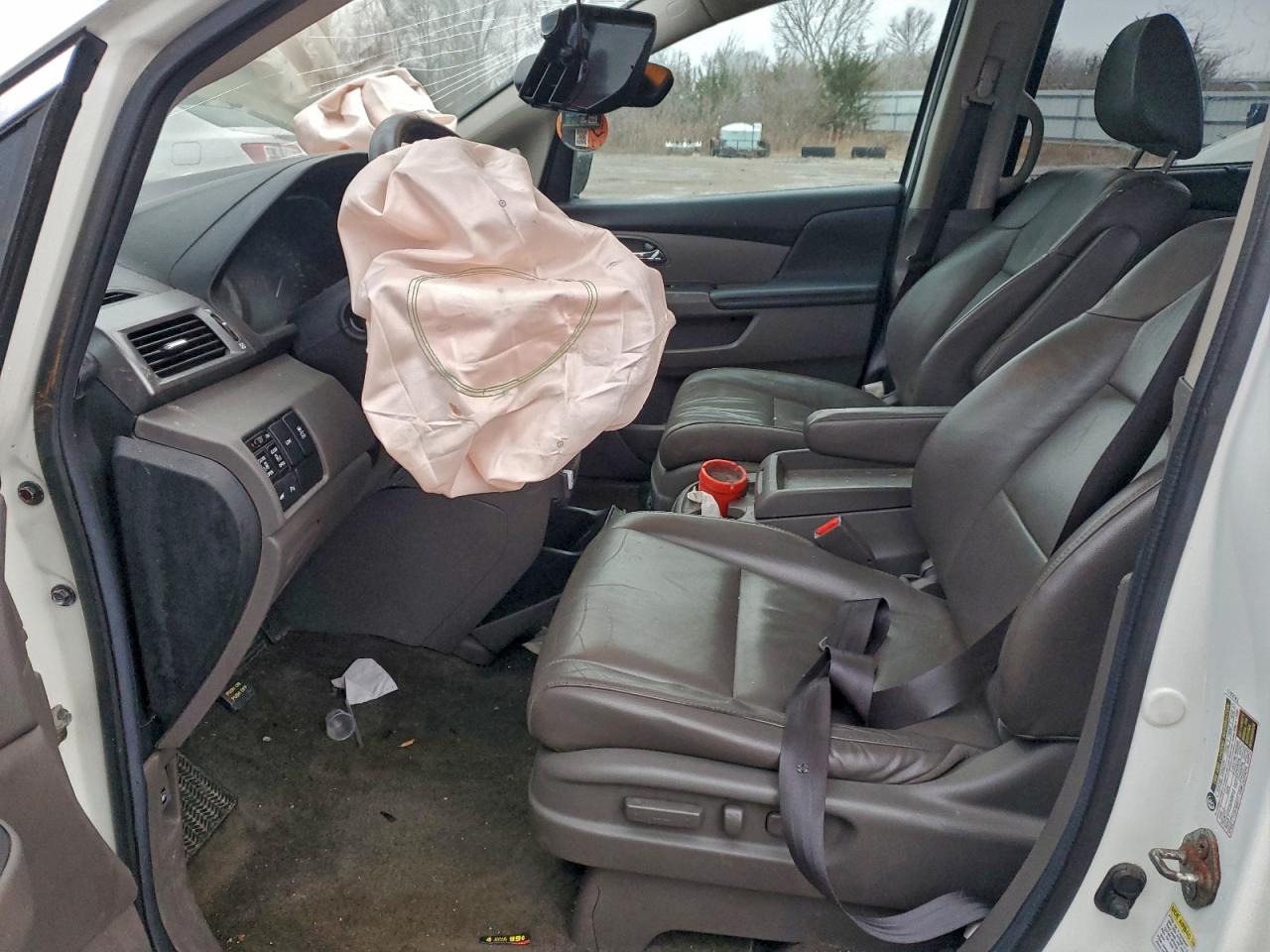 2014 HONDA ODYSSEY TOURING photo 7