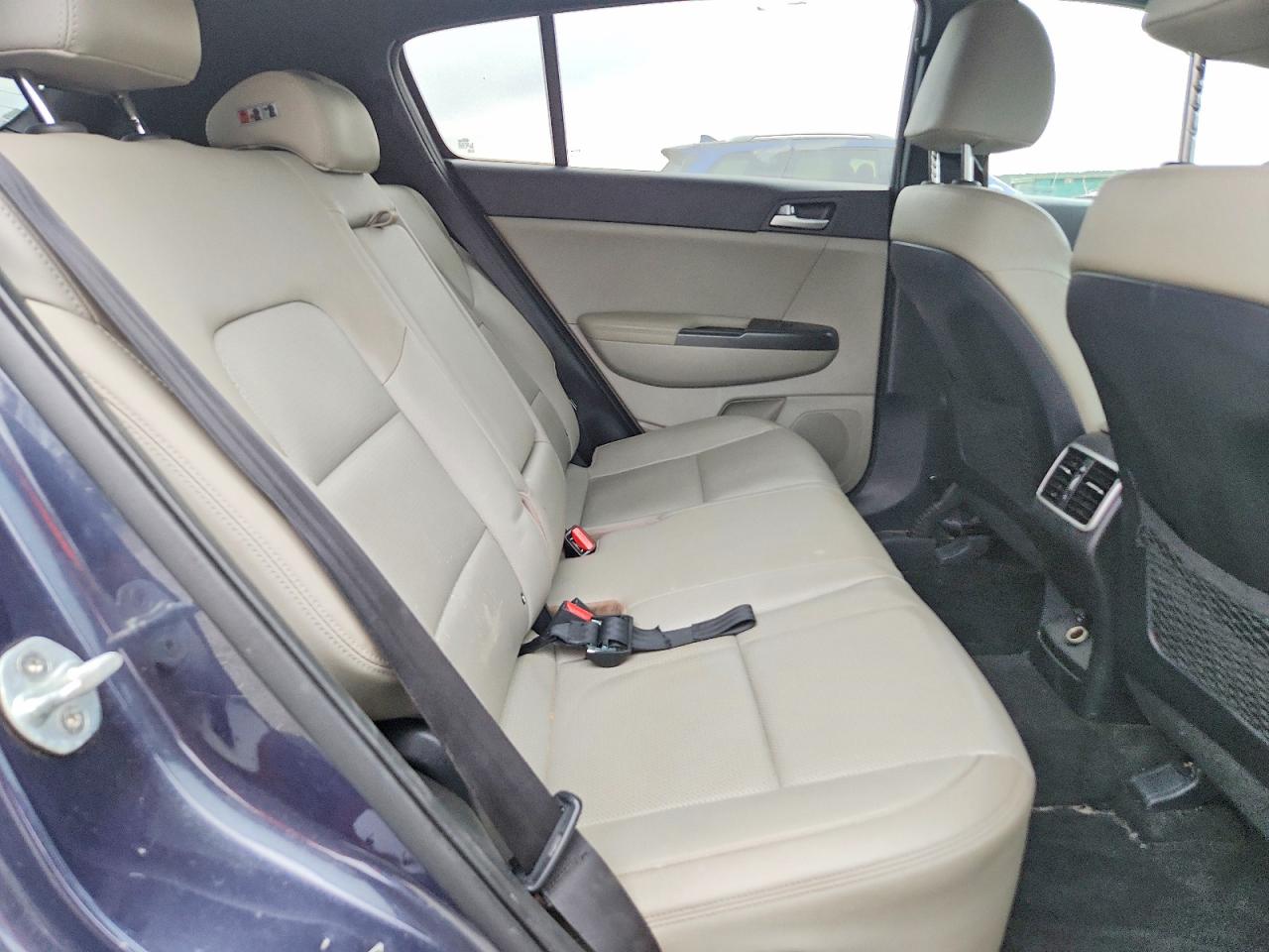 2020 KIA SPORTAGE S photo 11