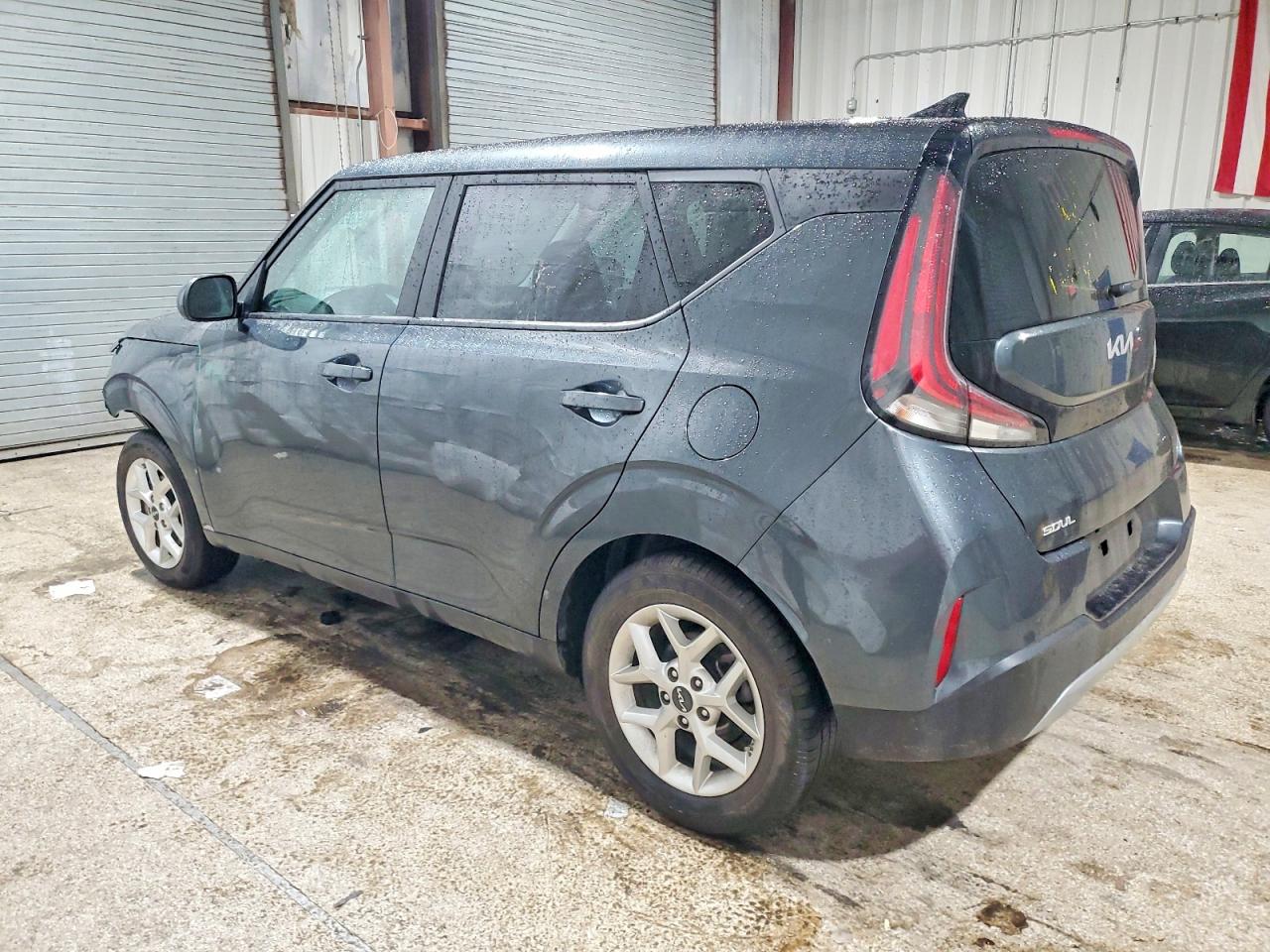 2025 KIA SOUL LX photo 2