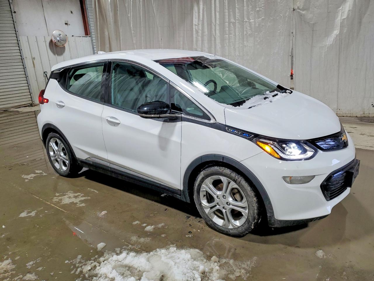 2021 CHEVROLET BOLT EV LT photo 4