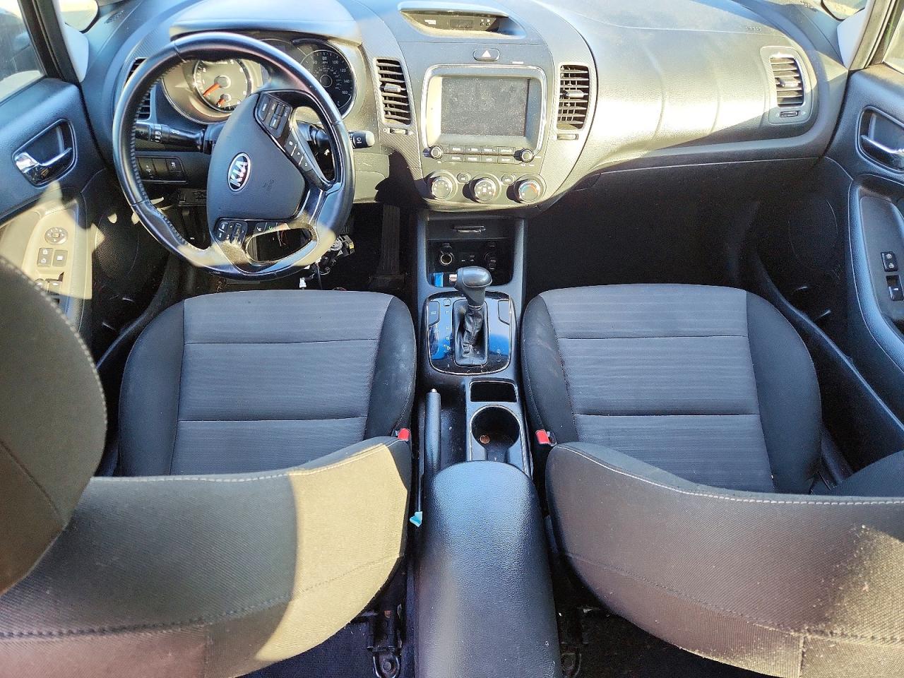 2018 KIA FORTE LX photo 8