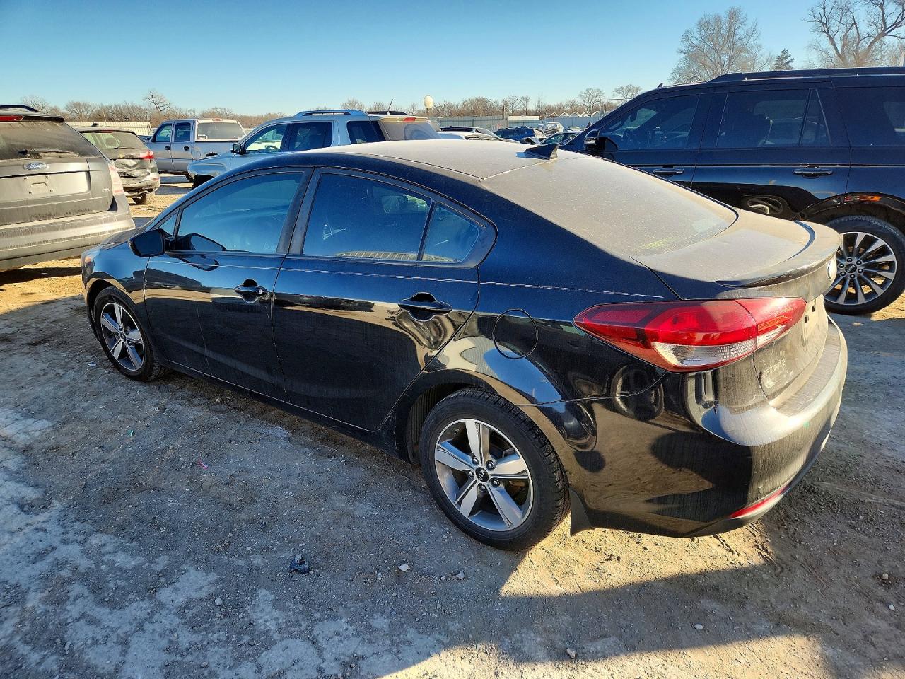 2018 KIA FORTE LX photo 2