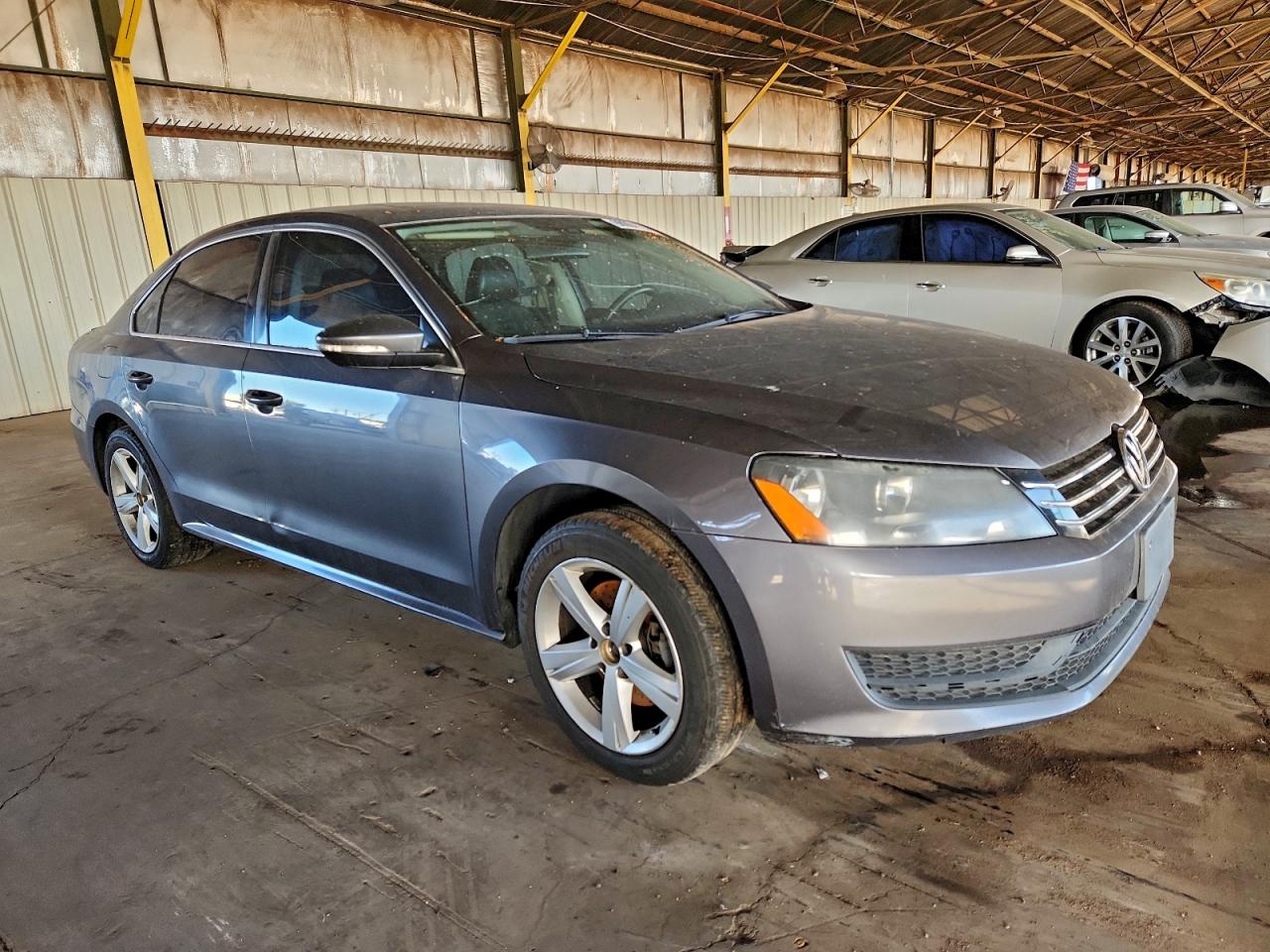 2012 VOLKSWAGEN PASSAT SE photo 4