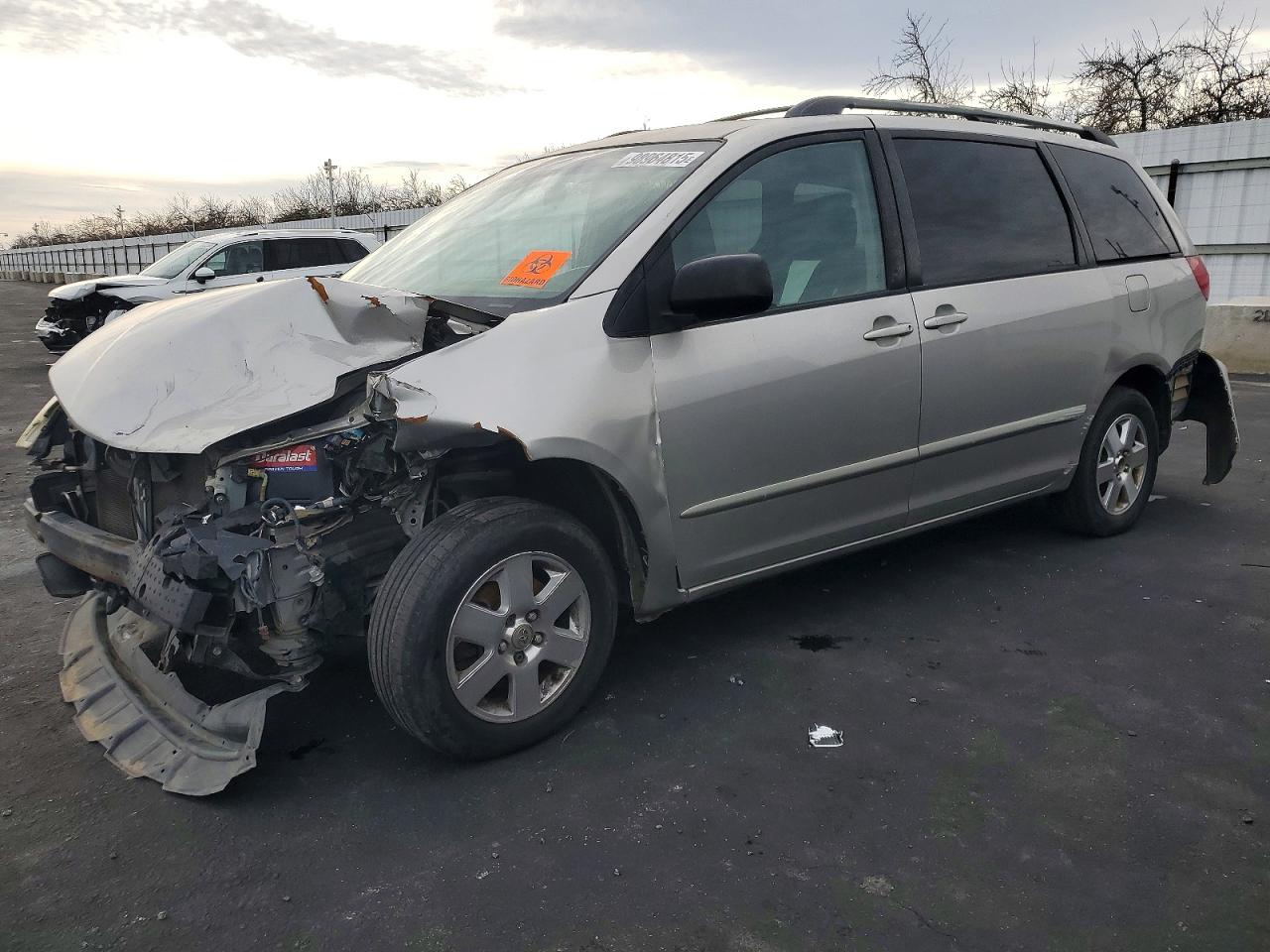 2006 TOYOTA SIENNA
