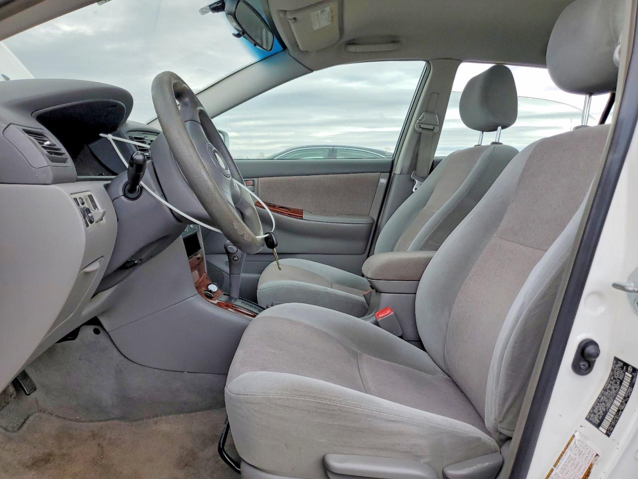 2007 TOYOTA COROLLA CE photo 7