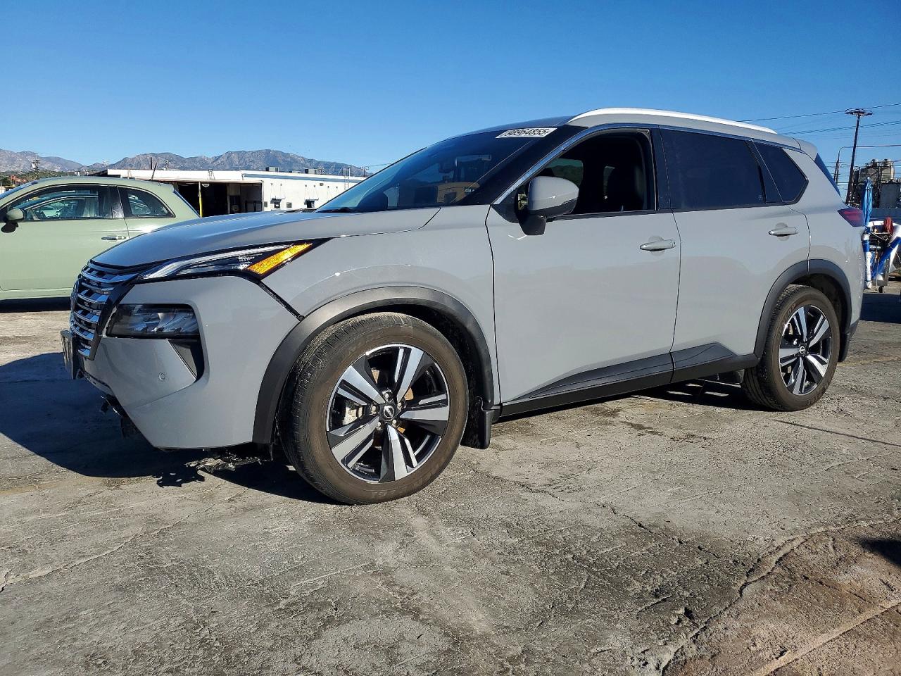 2024 NISSAN ROGUE