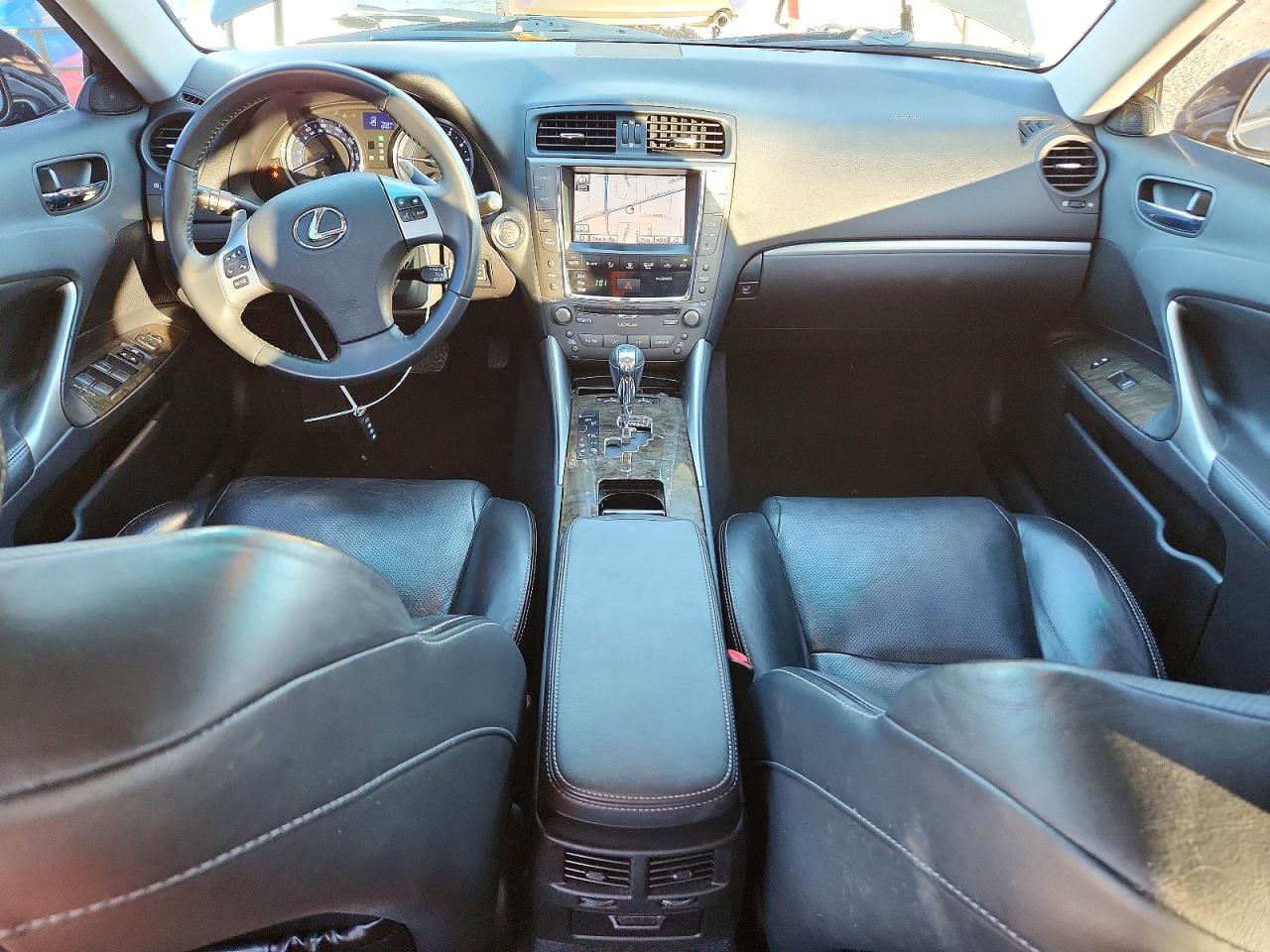 2011 LEXUS IS 250 photo 8