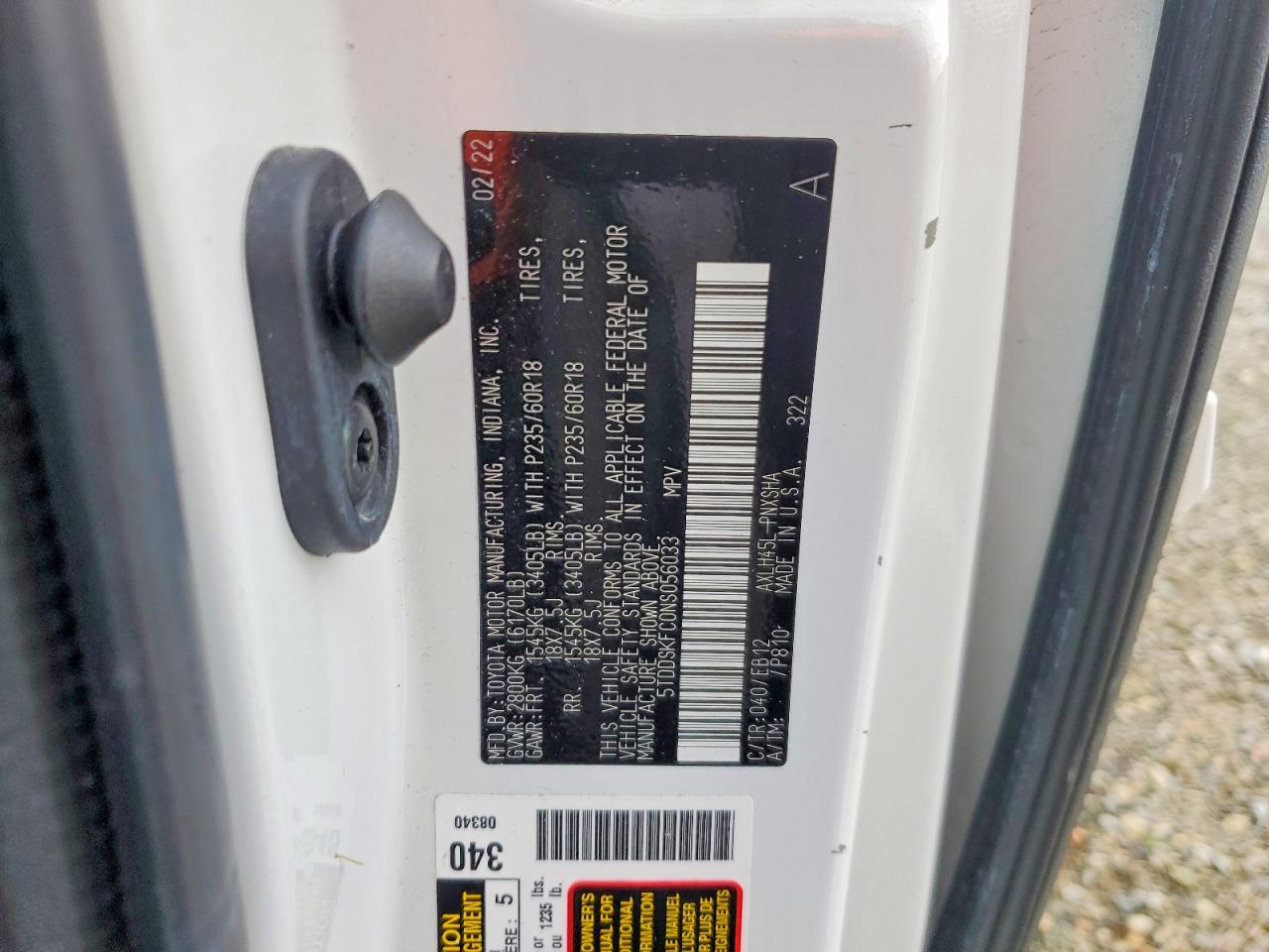2022 TOYOTA SIENNA XSE photo 37