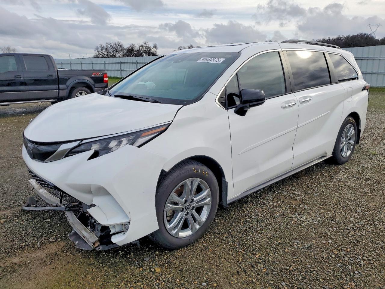 2022 TOYOTA SIENNA