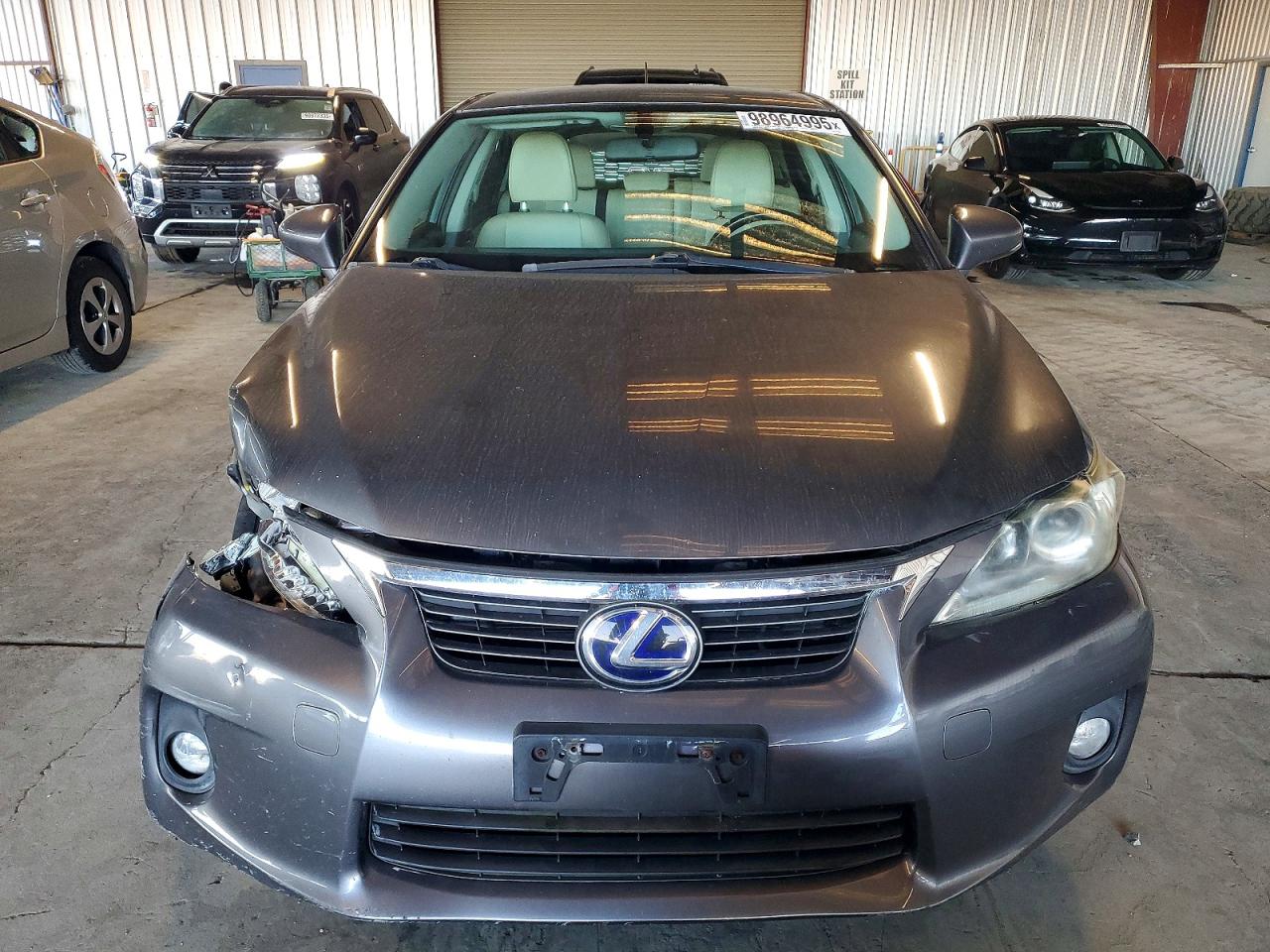 2013 LEXUS CT 200 photo 5