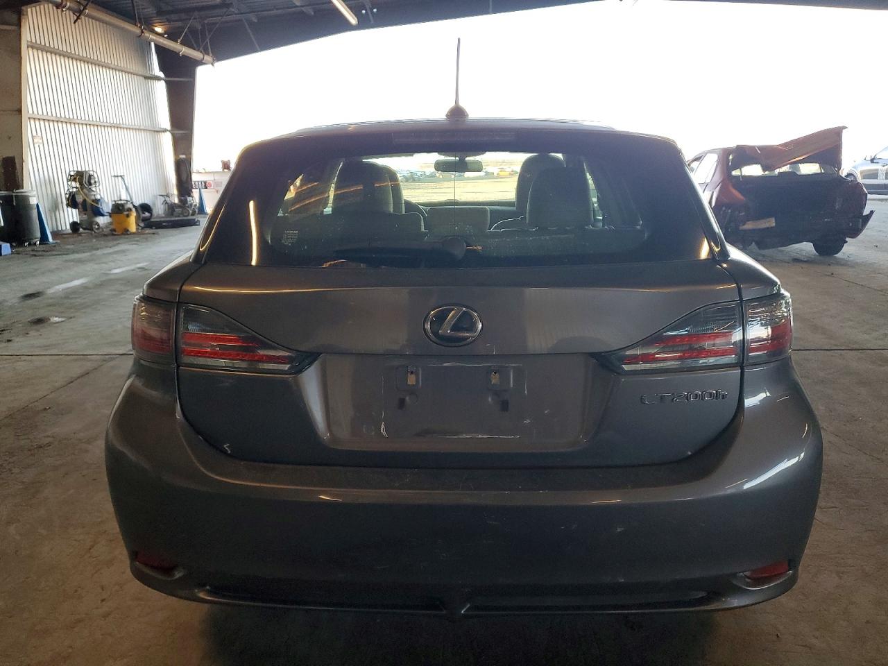 2013 LEXUS CT 200 photo 6
