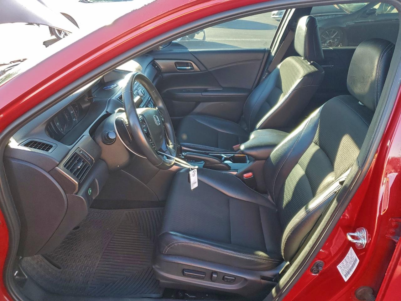 2016 HONDA ACCORD SPORT photo 7