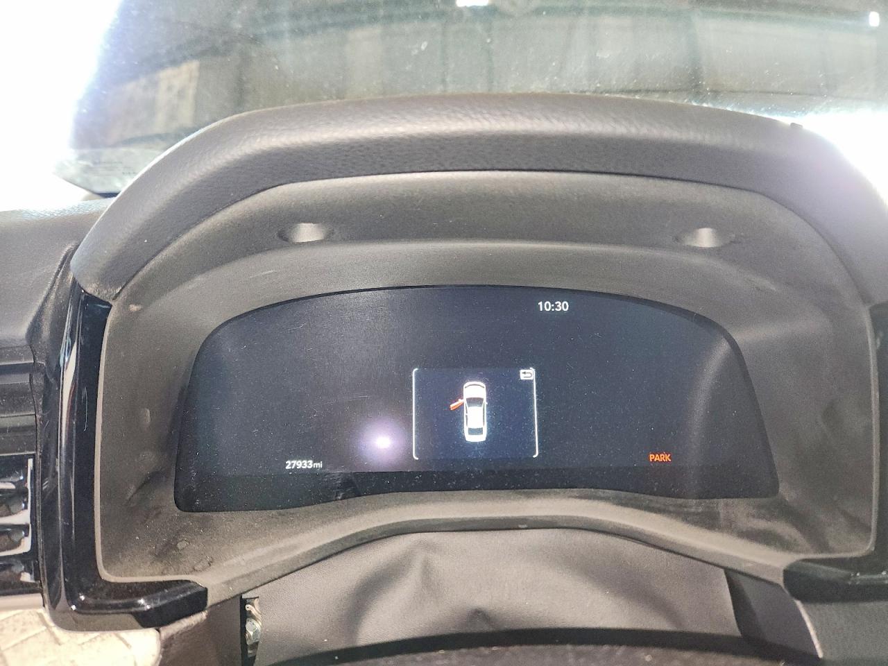 2025 TOYOTA CAMRY XLE photo 9