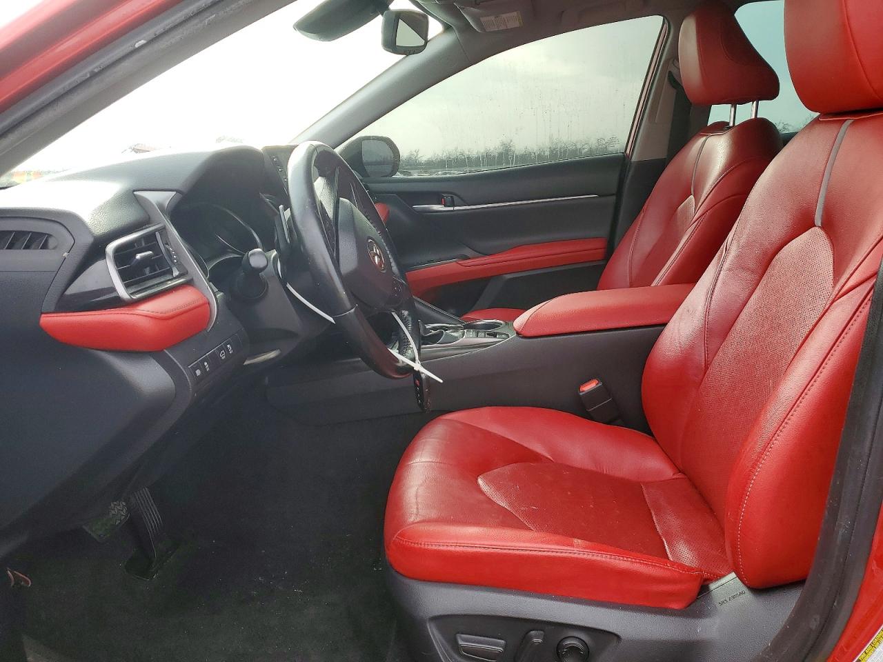 2021 TOYOTA CAMRY XSE photo 7