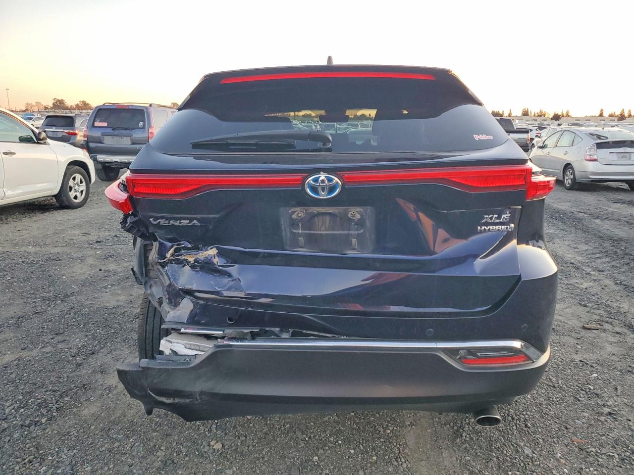 2021 TOYOTA VENZA LE photo 6