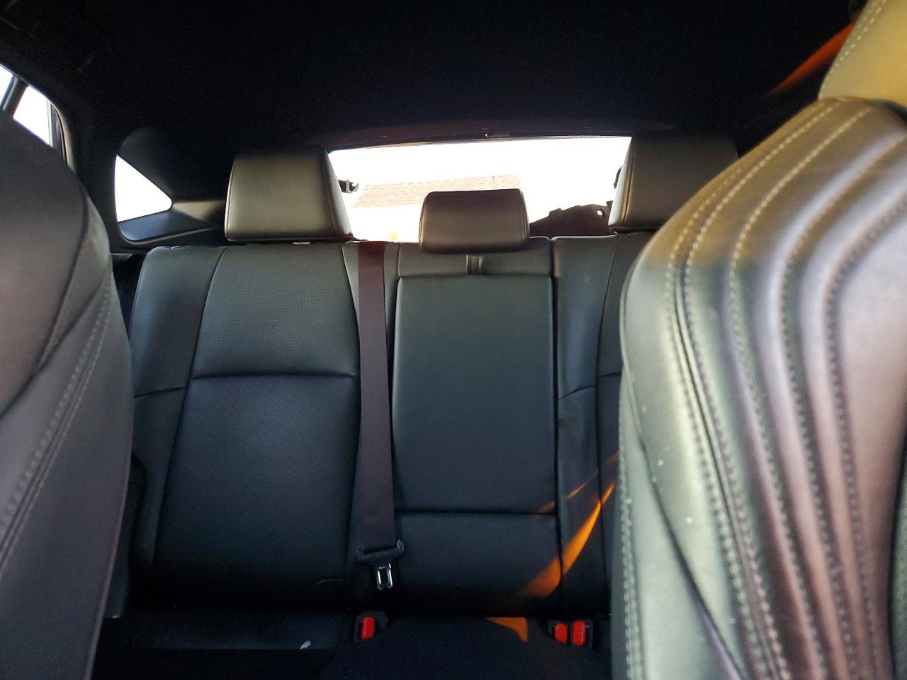 2021 TOYOTA VENZA LE photo 10