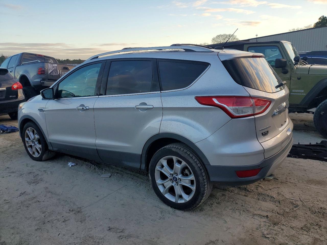 2015 FORD ESCAPE TITANIUM photo 2