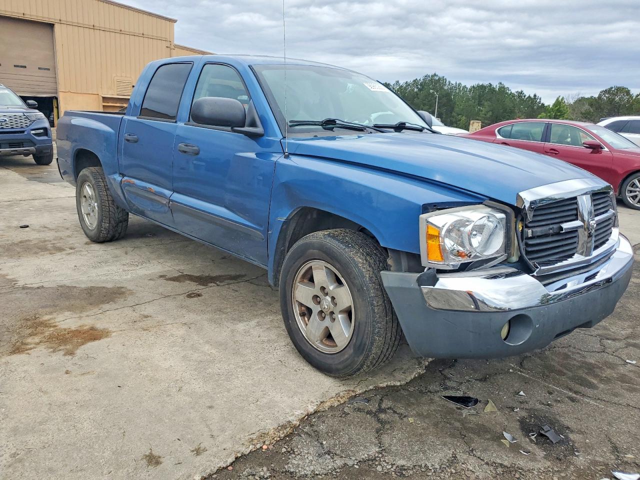 2005 DODGE DAKOTA QUAD SLT photo 7