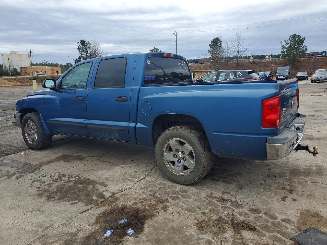 2005 DODGE DAKOTA QUAD SLT photo 3