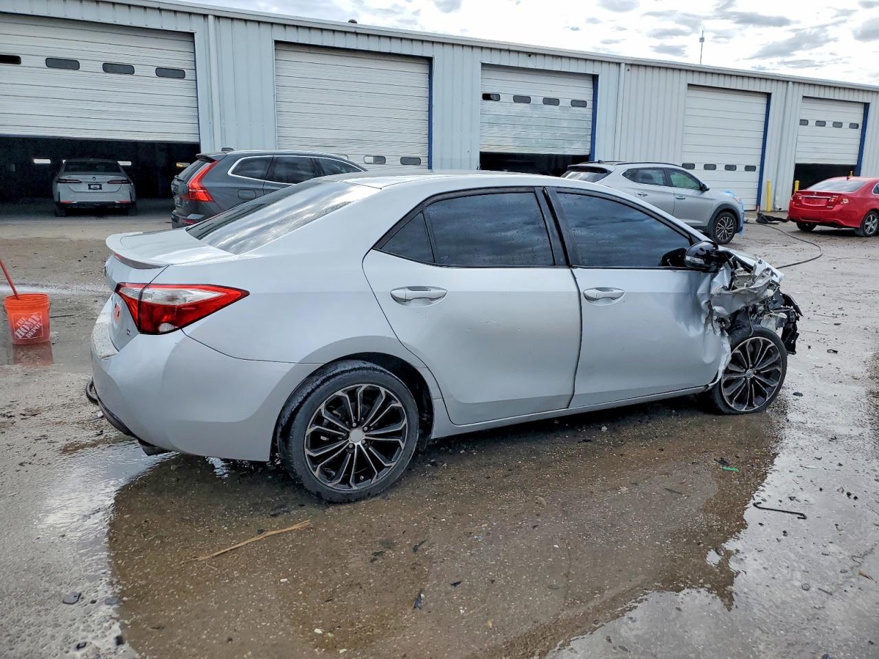 2015 TOYOTA COROLLA L photo 3
