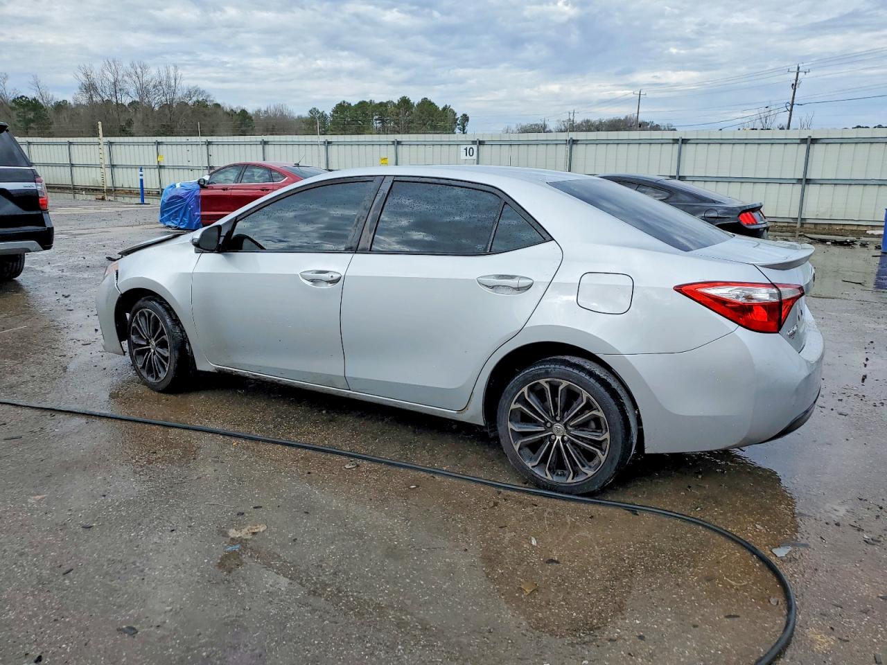 2015 TOYOTA COROLLA L photo 2