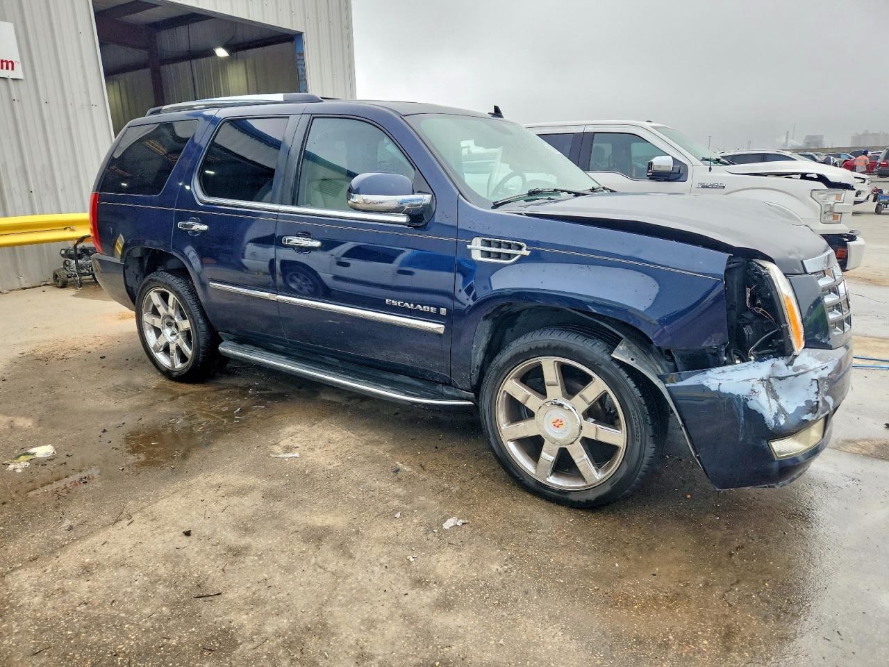 2008 CADILLAC ESCALADE LUXURY photo 4