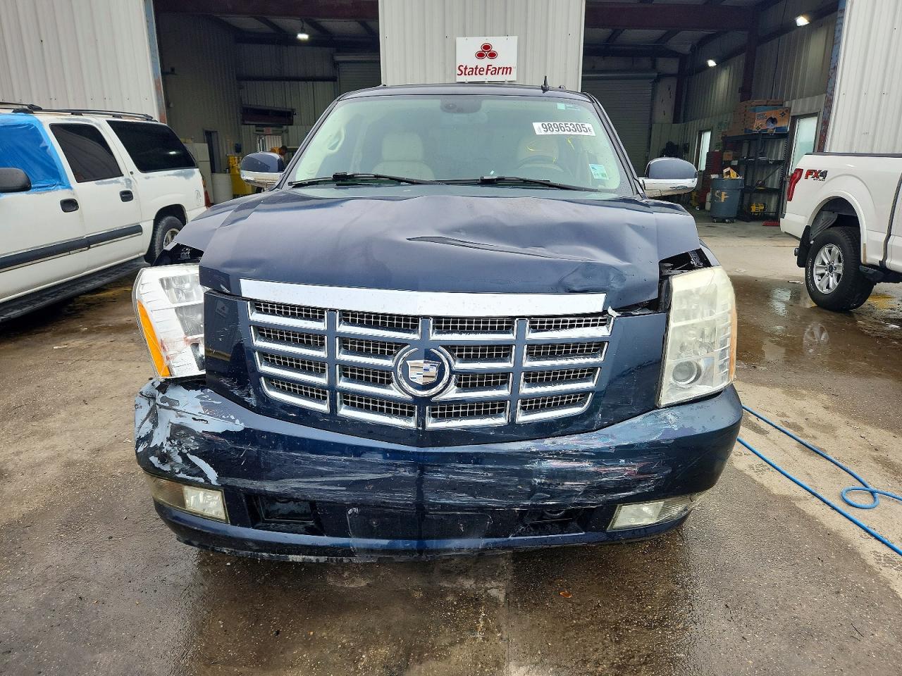 2008 CADILLAC ESCALADE LUXURY photo 5