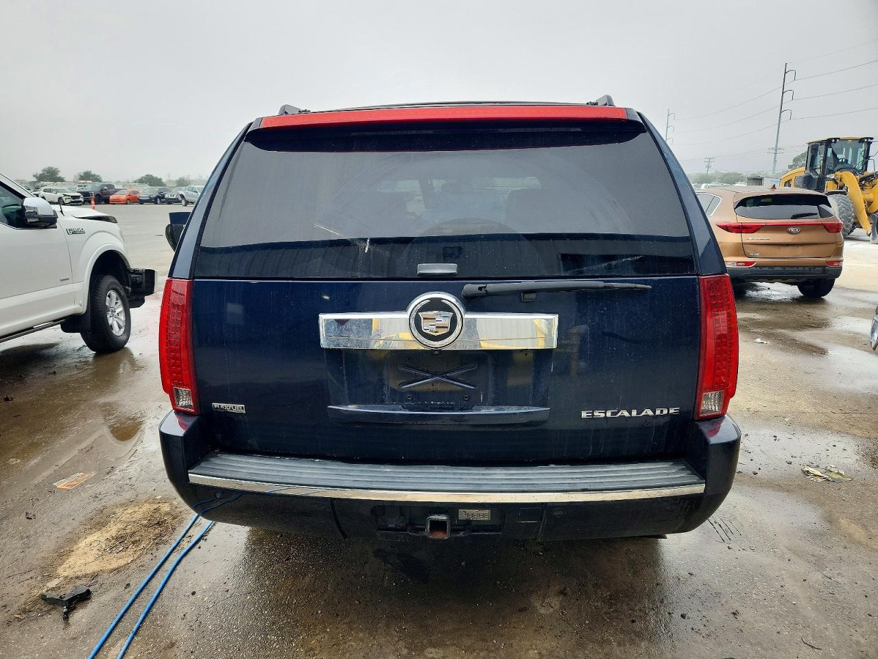 2008 CADILLAC ESCALADE LUXURY photo 6