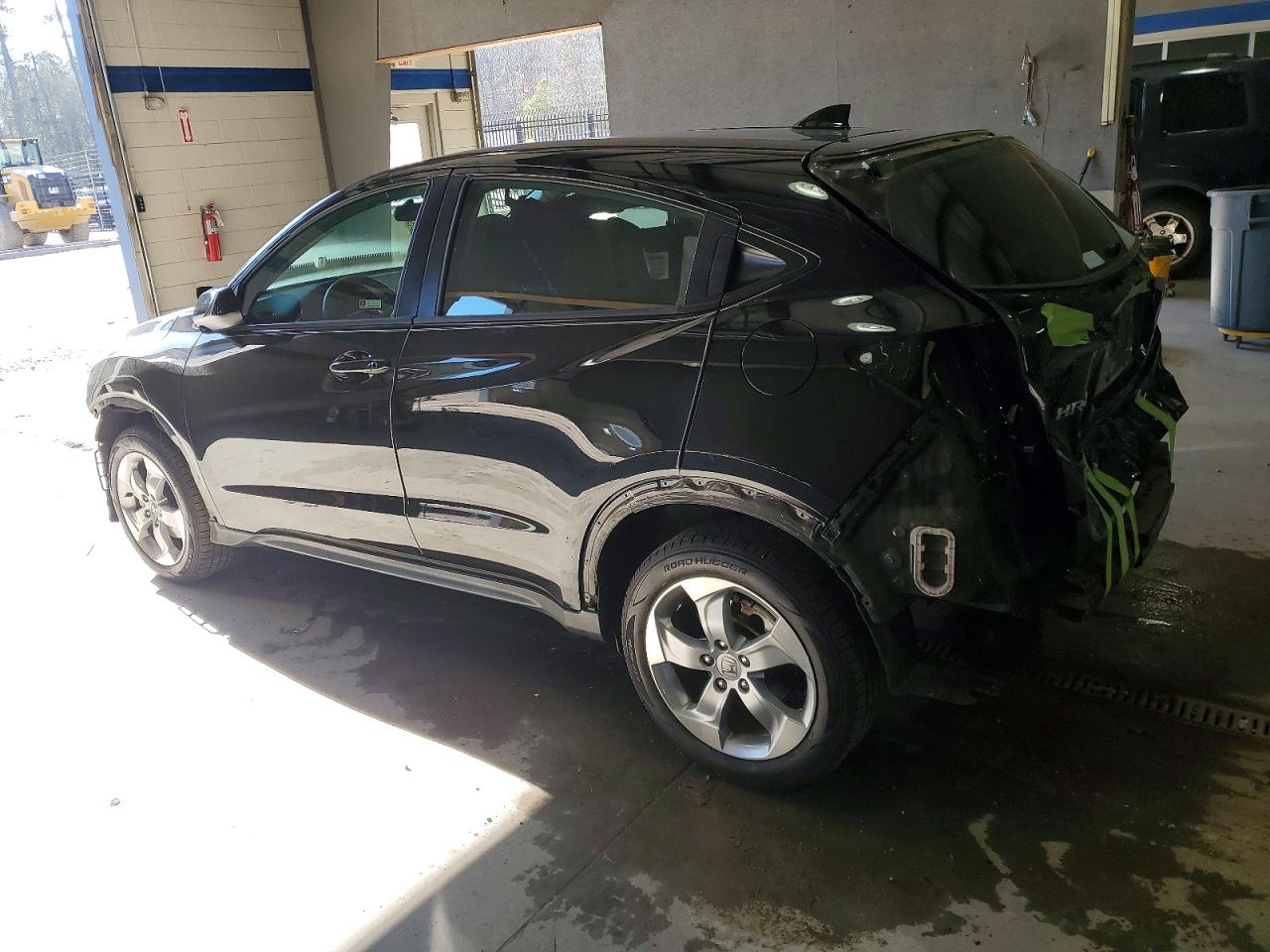 2019 HONDA HR-V LX photo 2