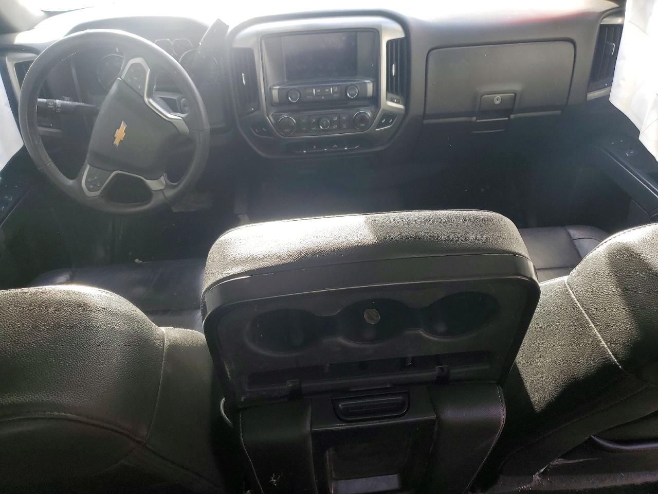 2018 CHEVROLET SILVERADO K1500 LT photo 8