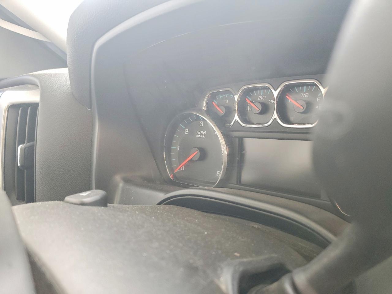 2018 CHEVROLET SILVERADO K1500 LT photo 9