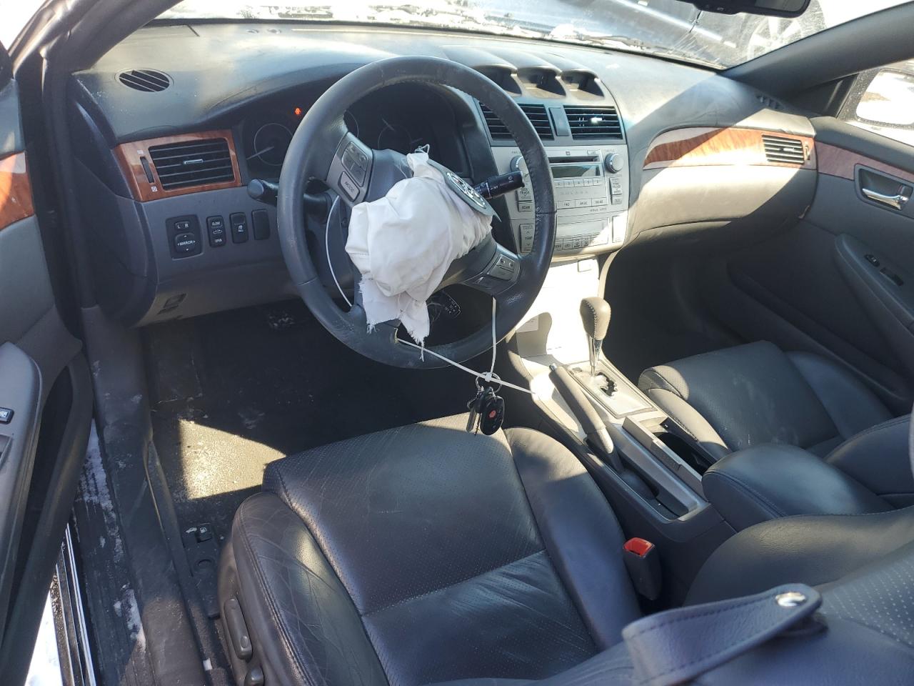 2007 TOYOTA CAMRY SOLARA SE photo 8