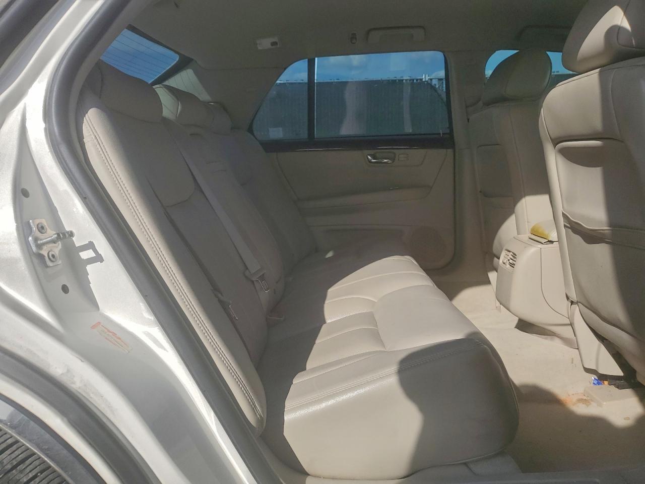 2007 CADILLAC DTS photo 10