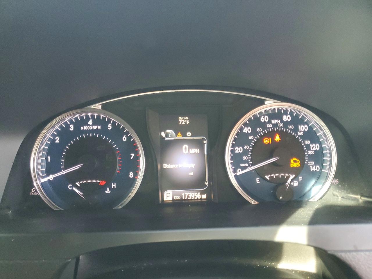 2017 TOYOTA CAMRY LE photo 17