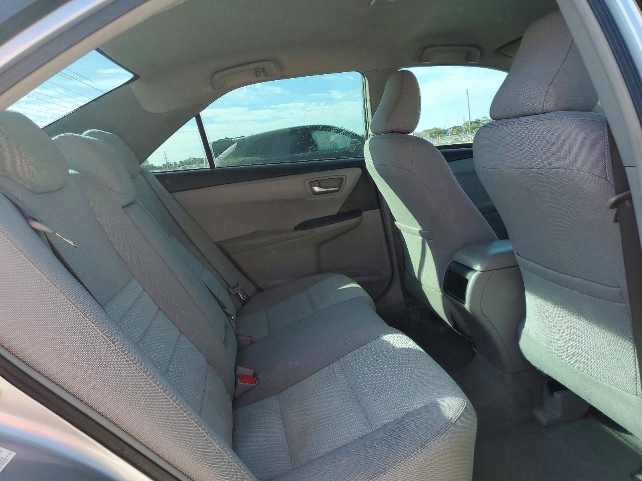 2017 TOYOTA CAMRY LE photo 19