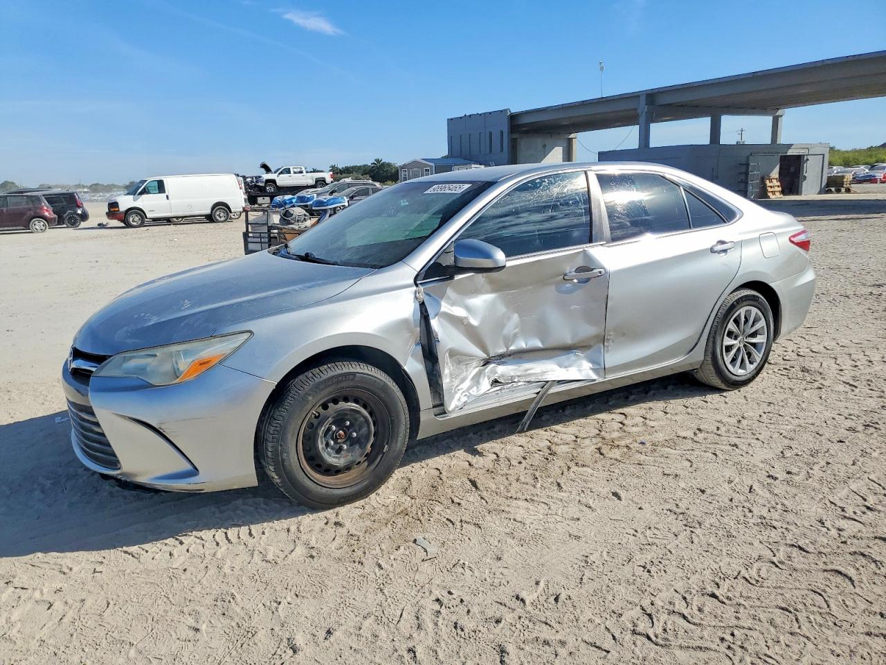 2017 TOYOTA CAMRY
