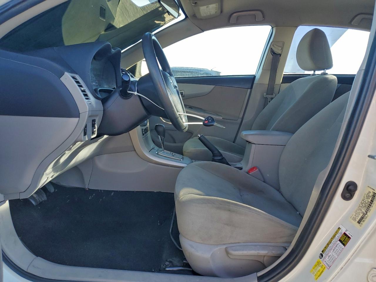 2012 TOYOTA COROLLA BASE photo 7