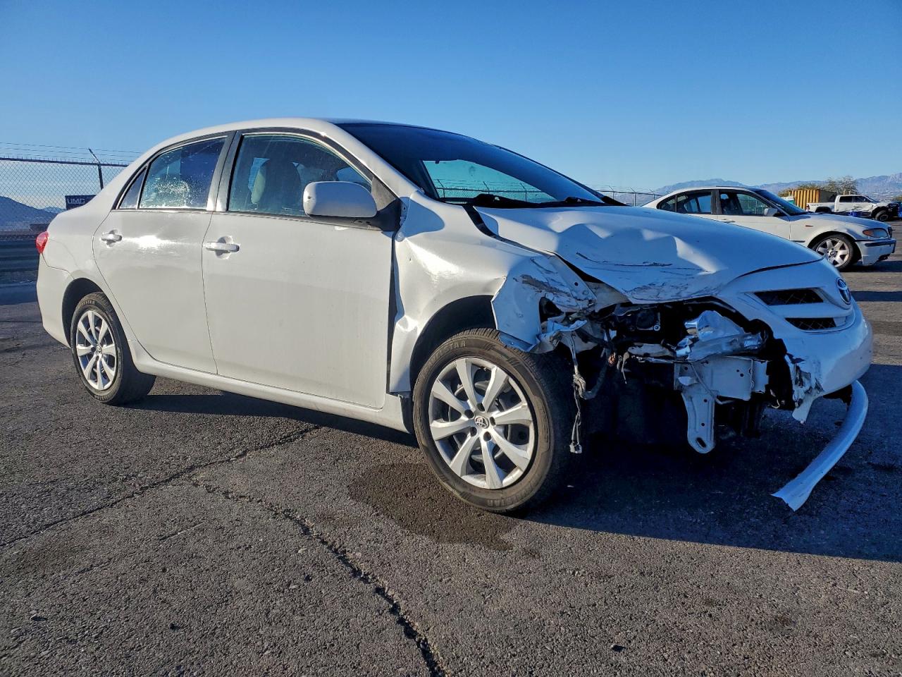 2012 TOYOTA COROLLA BASE photo 4