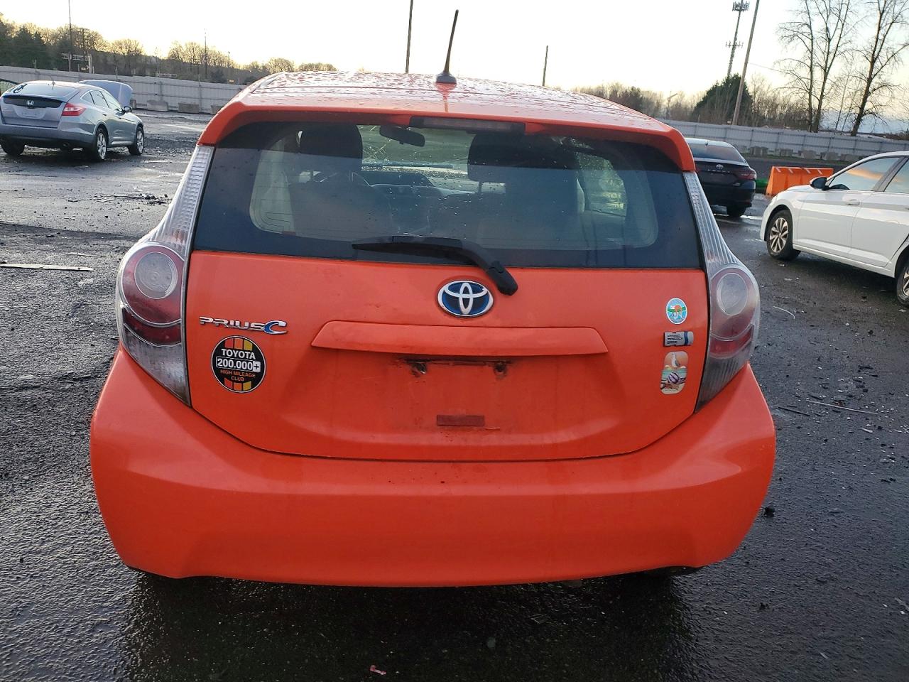 2012 TOYOTA PRIUS C THREE photo 6