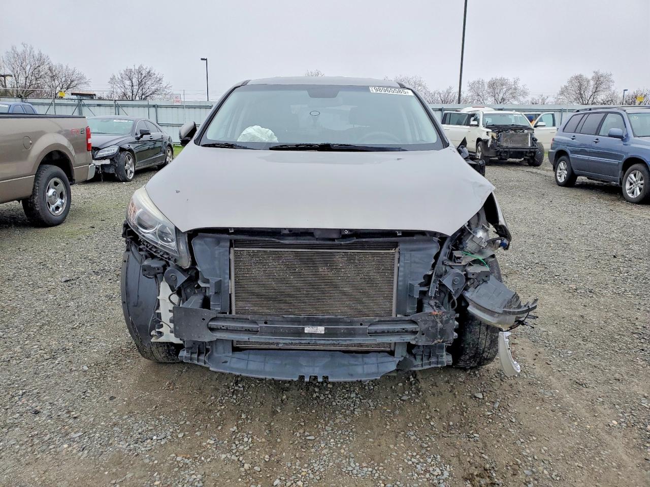 2017 KIA SORENTO LX photo 9
