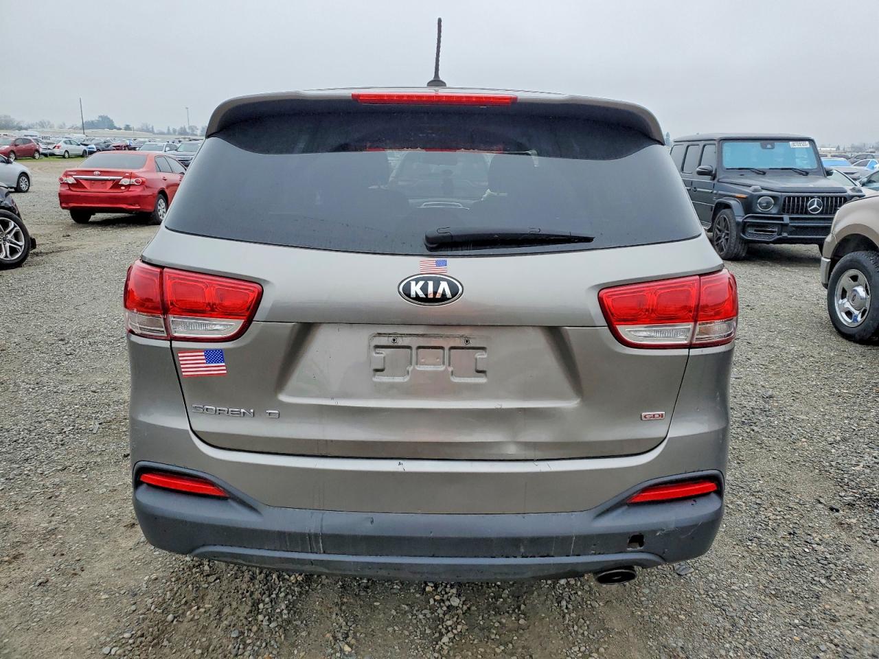 2017 KIA SORENTO LX photo 11