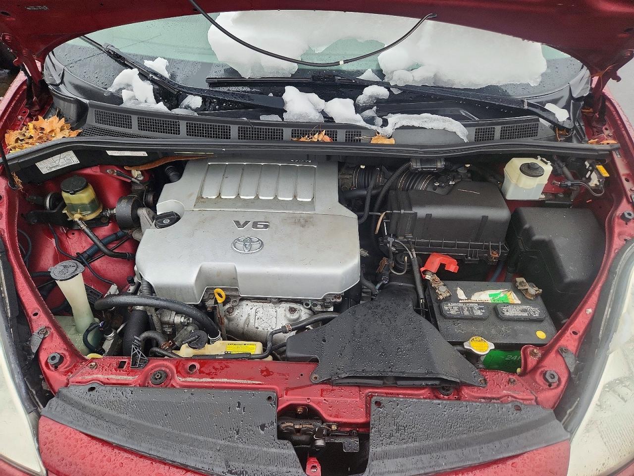 2008 TOYOTA SIENNA XLE photo 34
