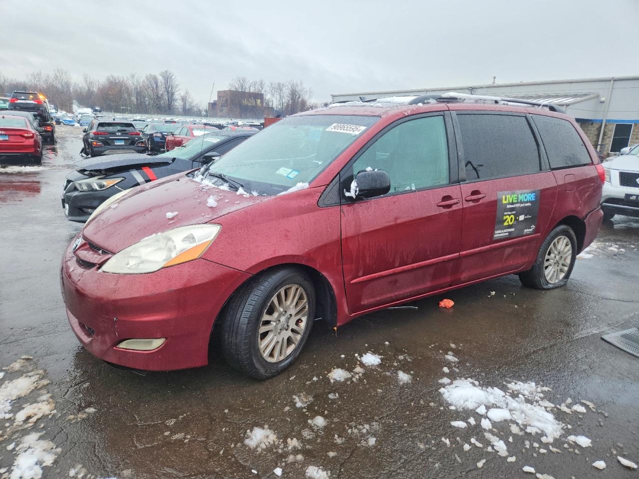2008 TOYOTA SIENNA