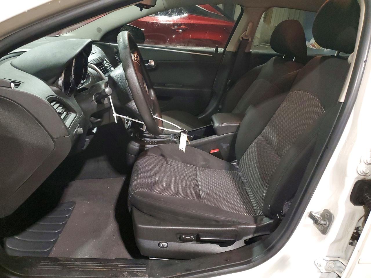 2012 CHEVROLET MALIBU 1LT photo 13