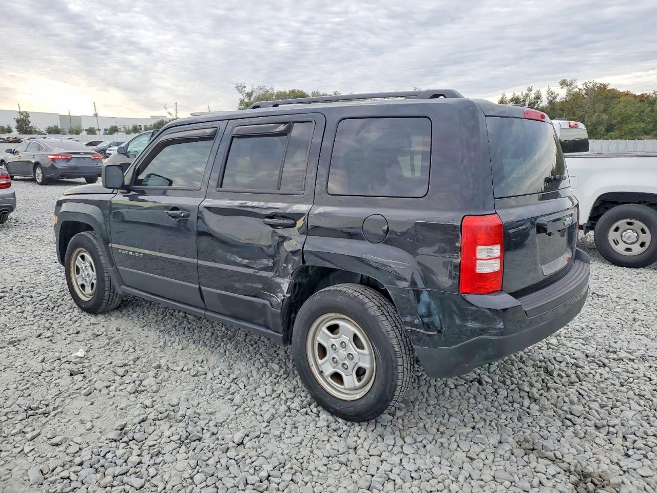 2014 JEEP PATRIOT SPORT photo 3