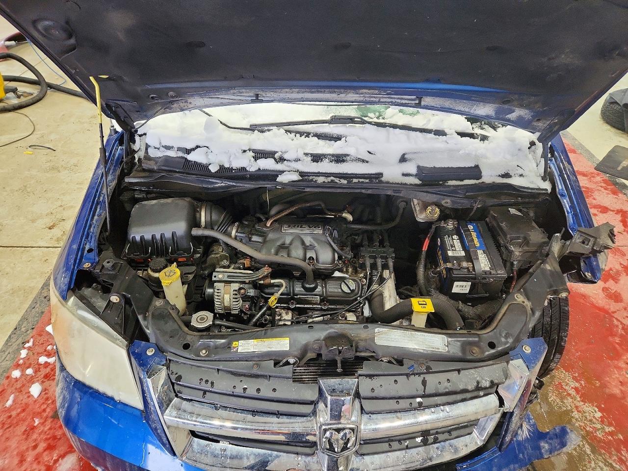 2010 DODGE GRAND CARAVAN SXT photo 12