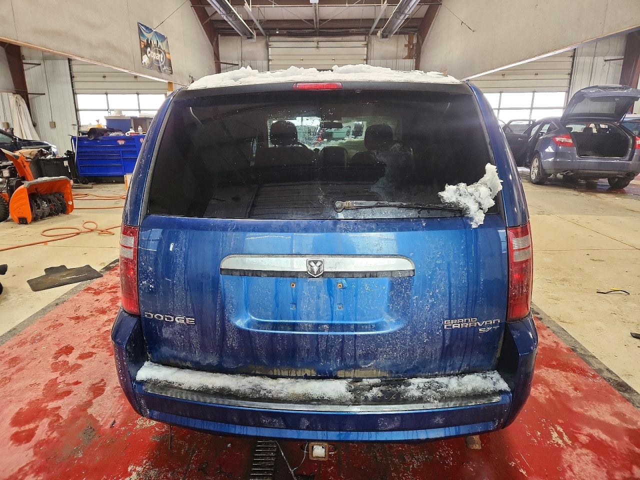 2010 DODGE GRAND CARAVAN SXT photo 6